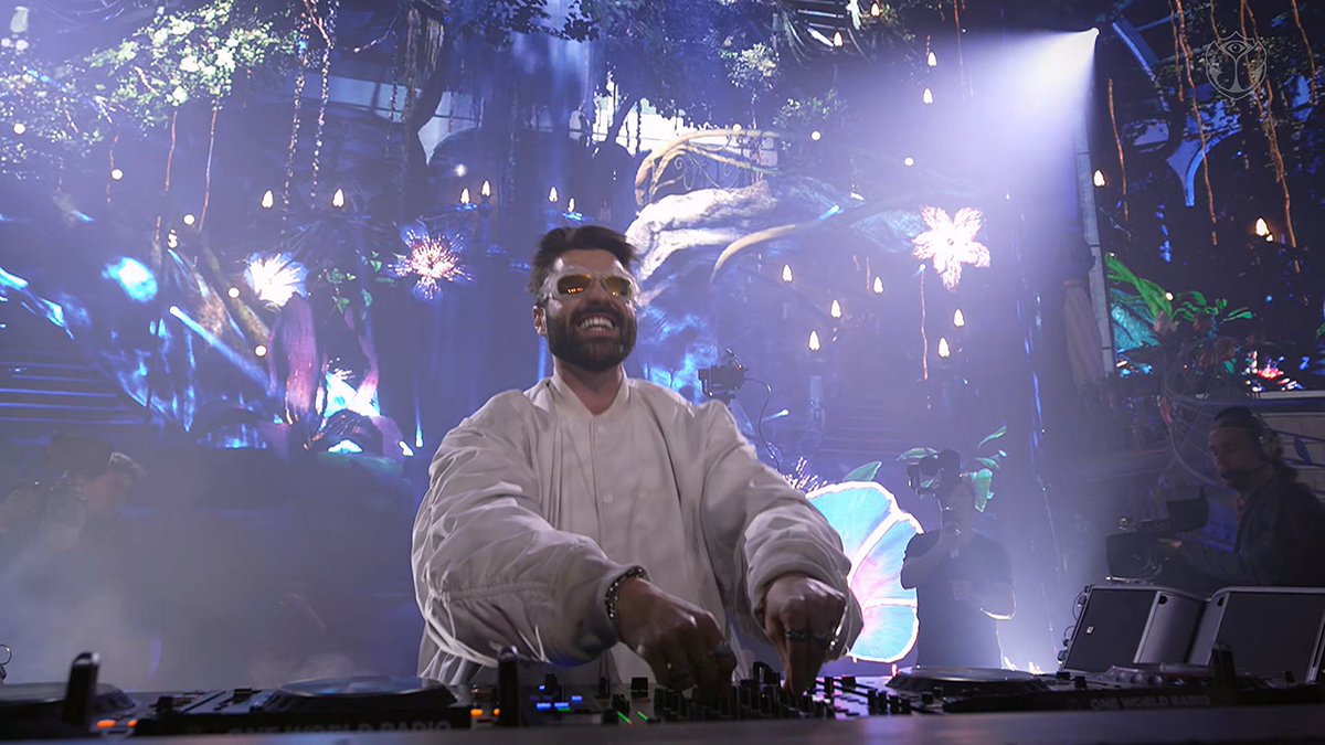 🍋BangGoTheBells 💋🧙🏻♀️✨ tweet media