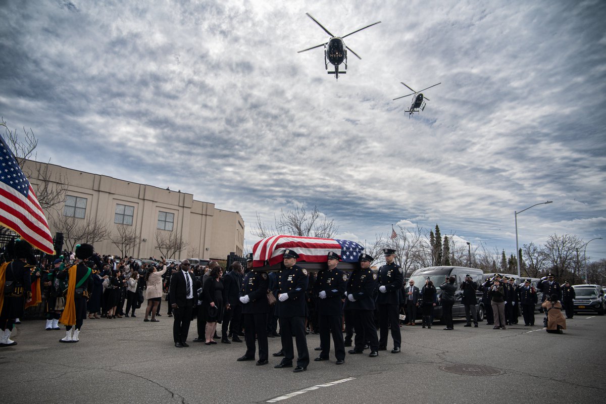 NYPD NEWS tweet media