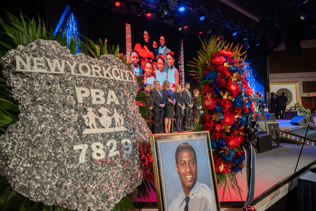 NYPD NEWS tweet media