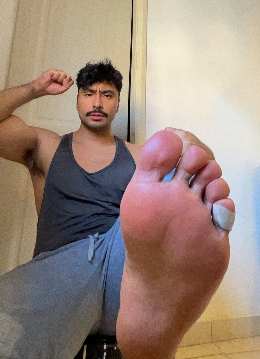 F E Ǝ R tweet media