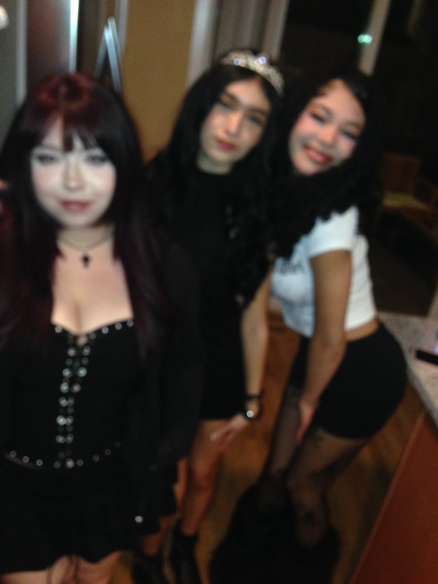 bella☁︎ tweet media