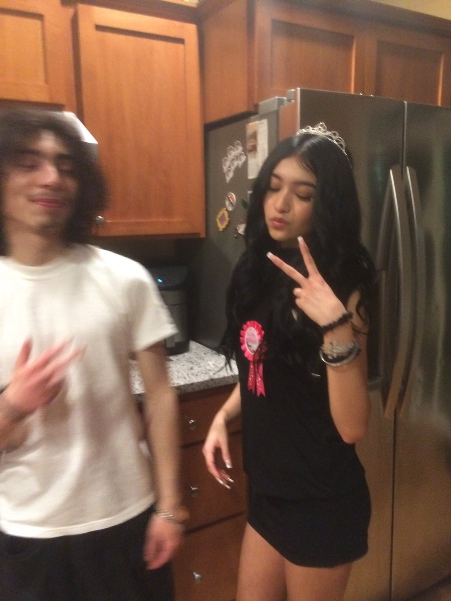 bella☁︎ tweet media