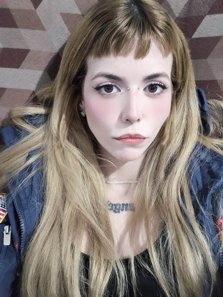 Annie ⋆ ̊ tweet media