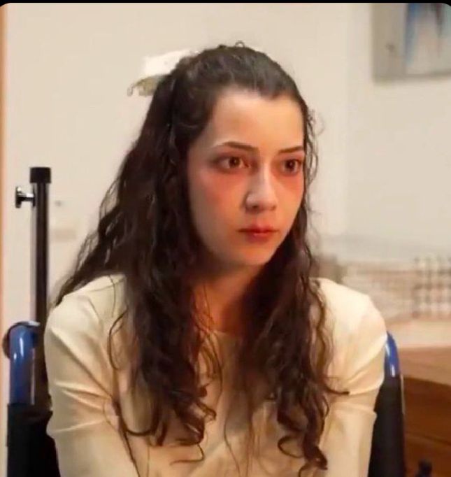 Nelly ... 🐞 ✝️⚜️. 🚫 Pas de DM/MP tweet media