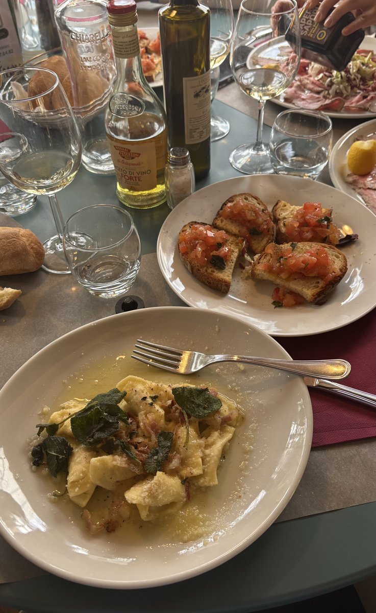 릴리 (𝐿𝑖𝑙𝑦) tweet media