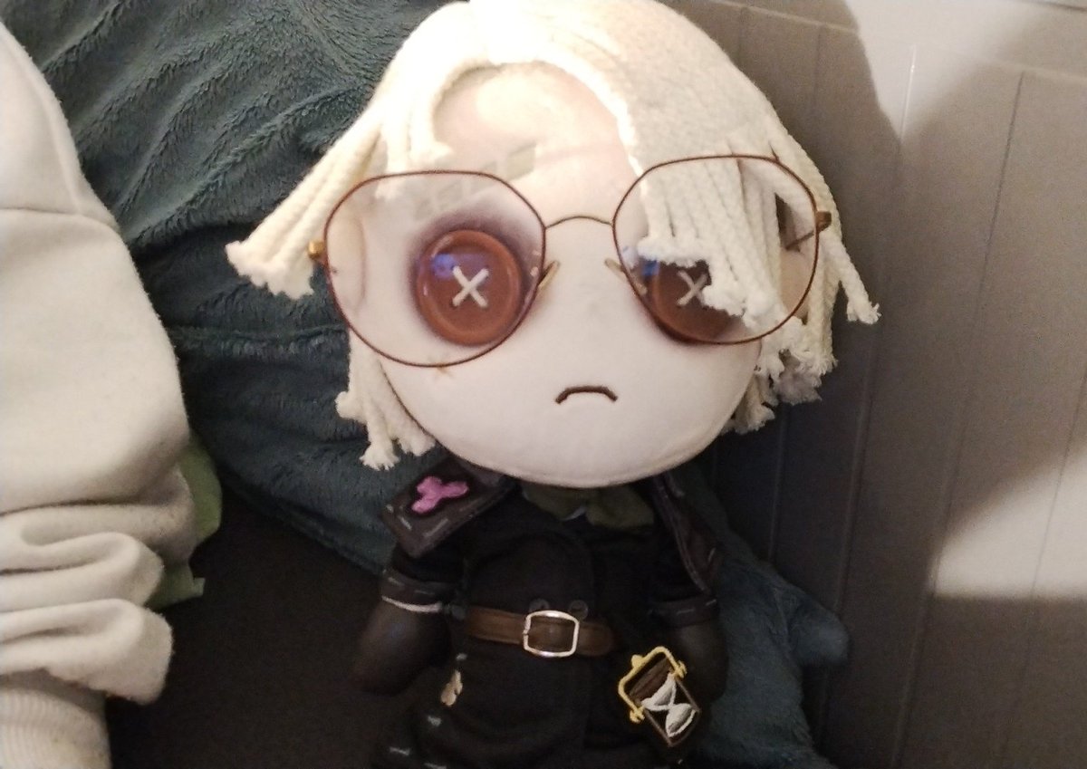 Toby (feeling very freddrewpilled) 🐰 tweet media