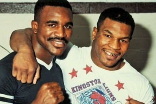 Heavyweight History tweet media