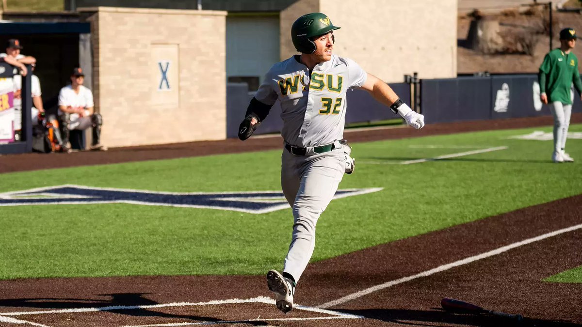 waynestwarriors's tweet photo. #WarriorBSB:  Baseball Rallies From Three-Run Deficit to Win 7-4 at Davenport

https://t.co/9JEgIK9SrH

#REPthe313 https://t.co/NXLfgDaspu