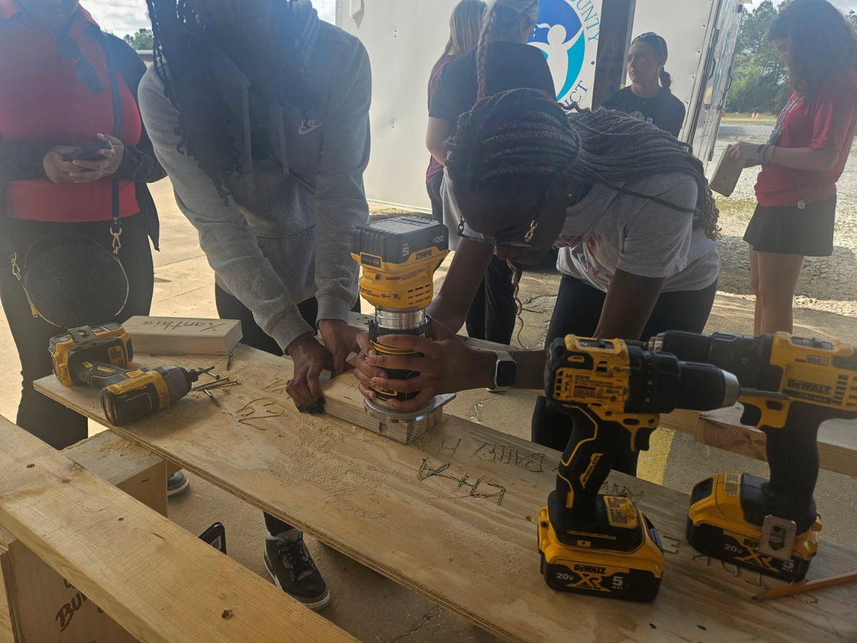 LCSDFoundation tweet media