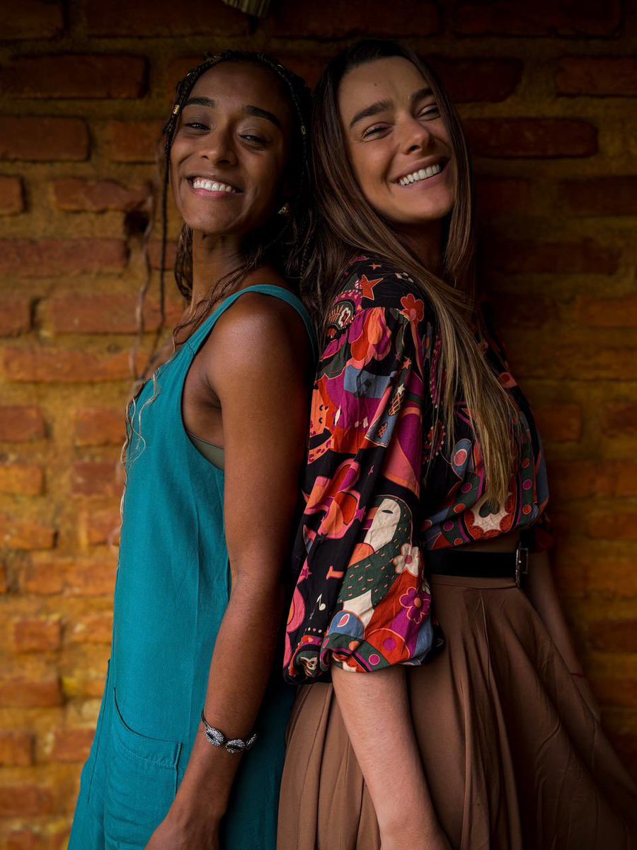 Olha se não é o casal mais lindoooo!!
Já estou com saudades de ver elas toda terça!
Corre lá no YouTube gente, tá tão linda a história delas🥹

#QSOD #Caliza

youtube.com/playlist?list=…