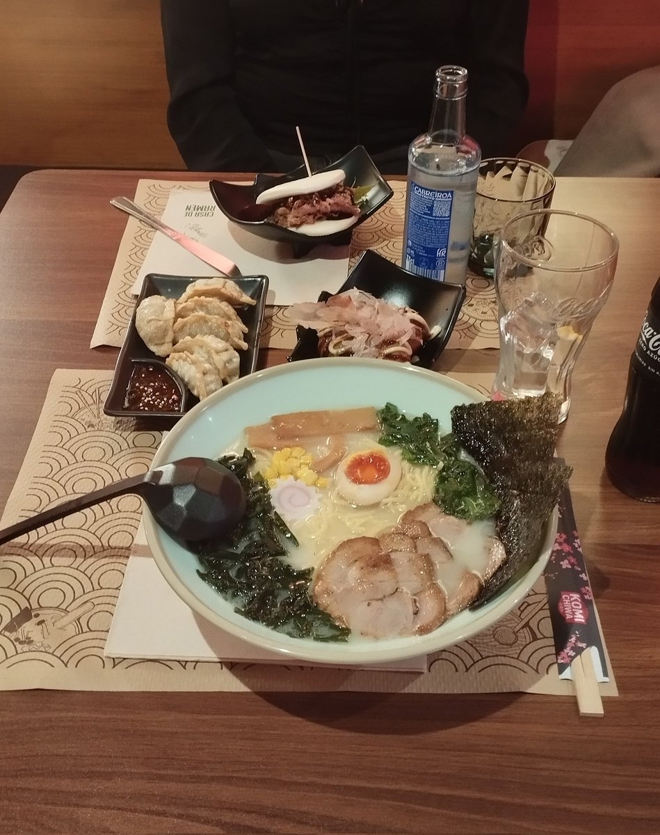 Kastro44_ tweet media