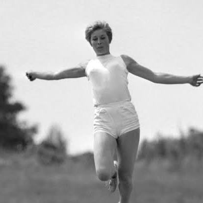 Russell Grant tweet media