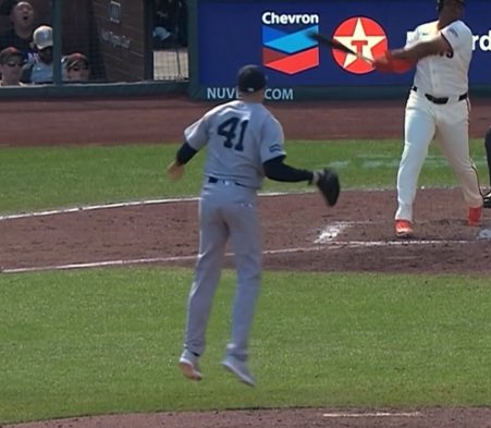 sports live tweeter yadira tweet media