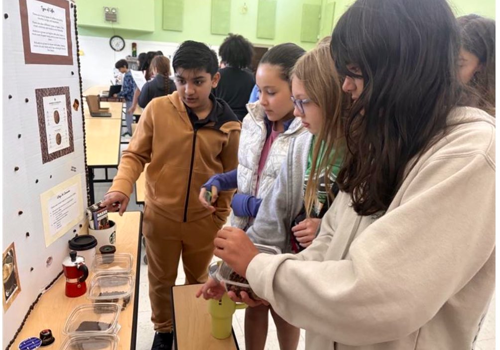 River Oaks IB World School tweet media