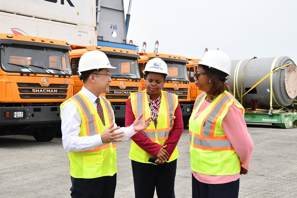 Chinese Embassy in Jamaica tweet media