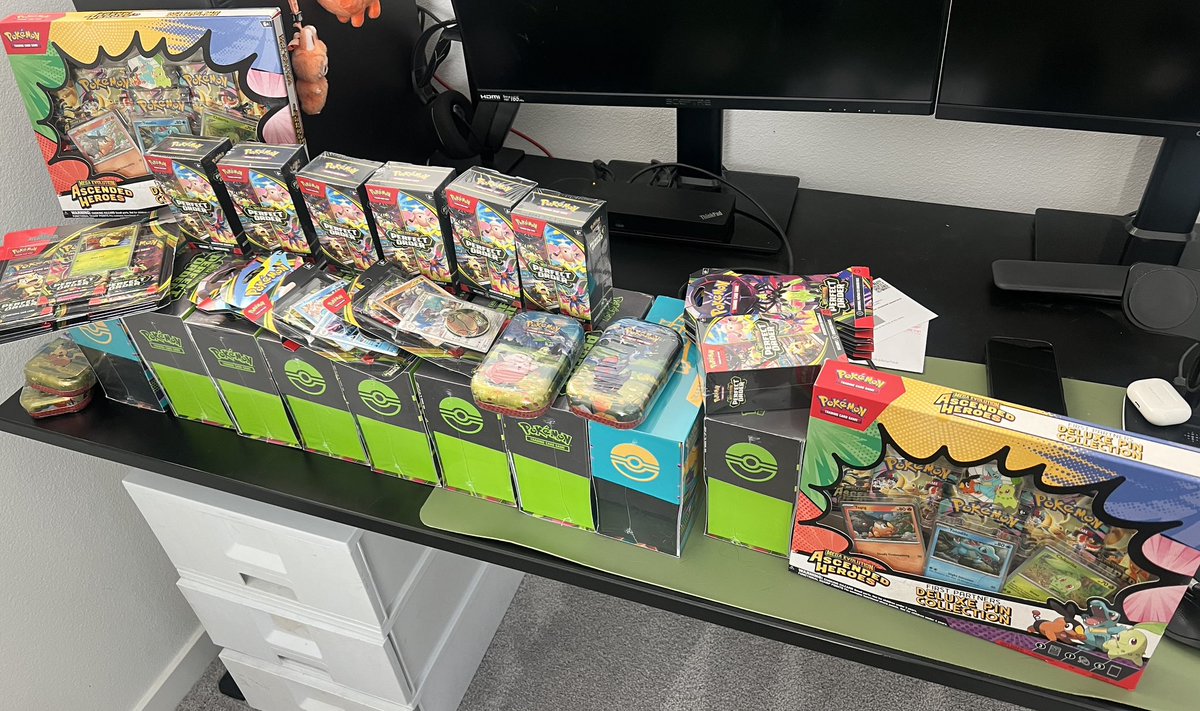 ChrisPakTCG's tweet photo. Let’s turn this into a couple dollars 🤑 https://t.co/GCtZUB6OLo