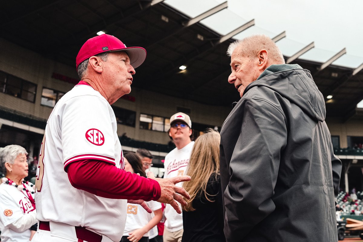 Arkansas Baseball tweet media