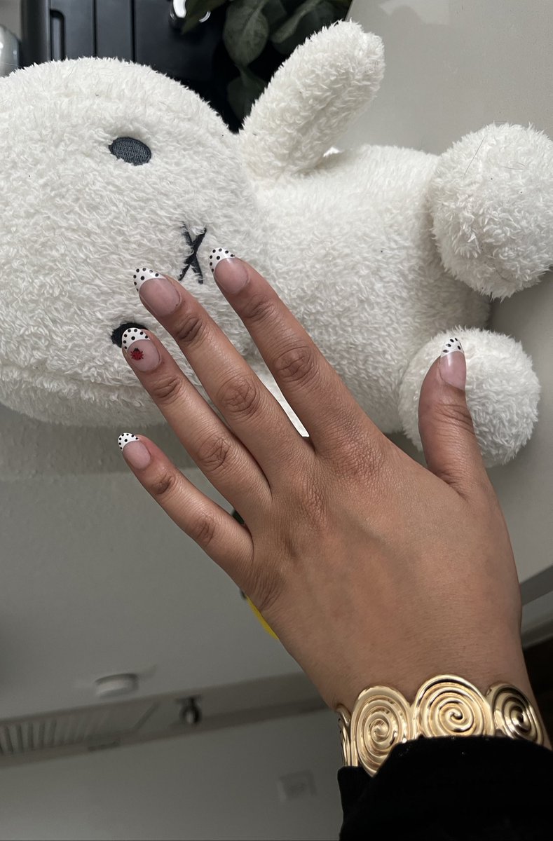 hope ✦.° tweet media