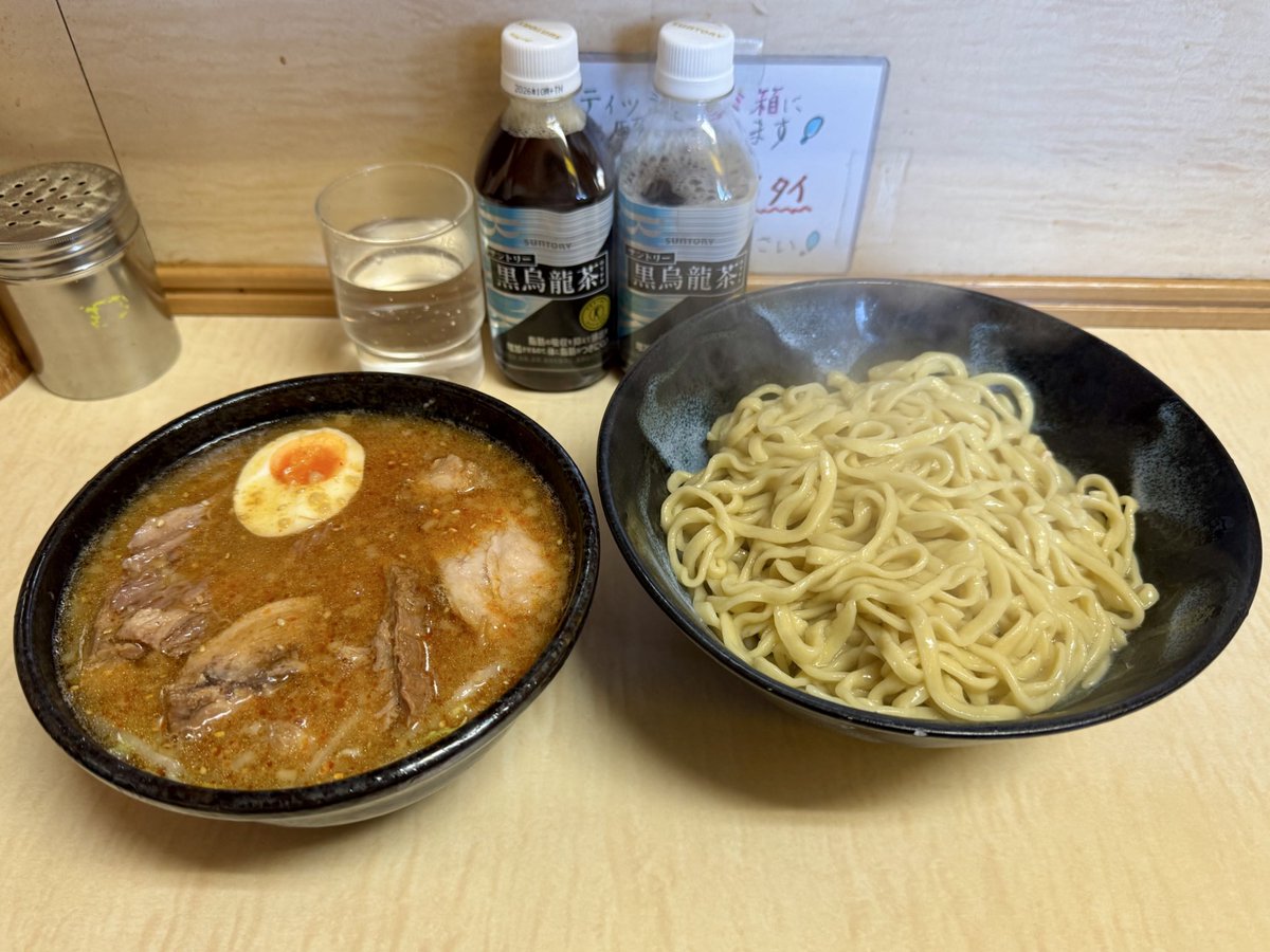 ごろりん tweet media