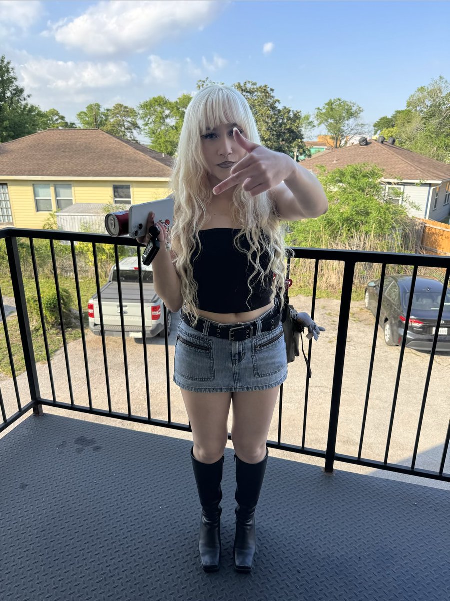 DEREKFILMS tweet media