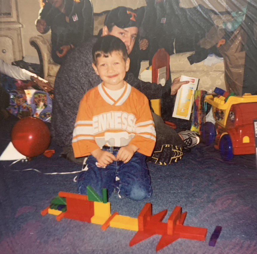 People have been asking all week at work who I wanted to win in the Sweet 16 tonight, as if this kid would ever root against the Vols in any sport. I ain’t new to this, I’m true to this, GBO 🍊