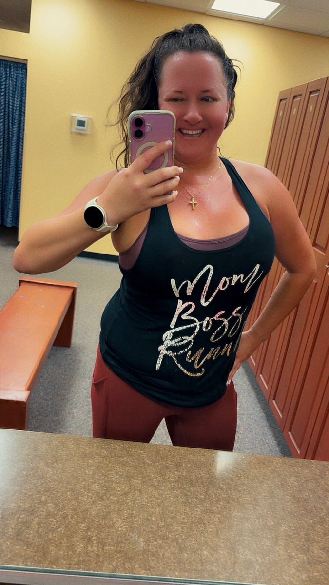 FLORIDAWOMAN tweet media