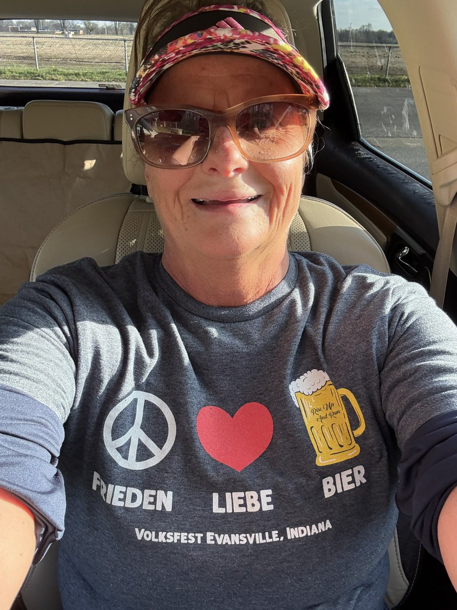 Jennifer ☮️💟 tweet media