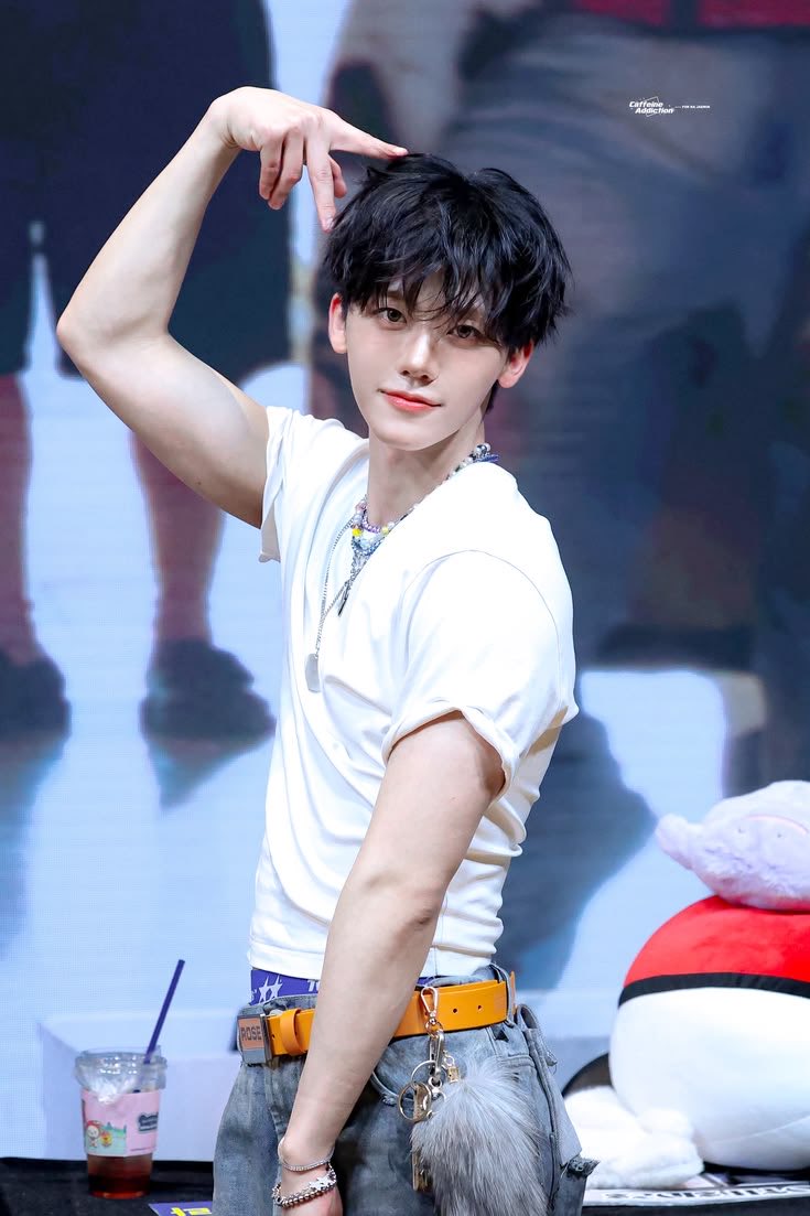 ▸ 𝙋𝙡𝙖𝙮 .ᐟ 𝘮𝘪𝘤𝘩𝘪。🐈 tweet media