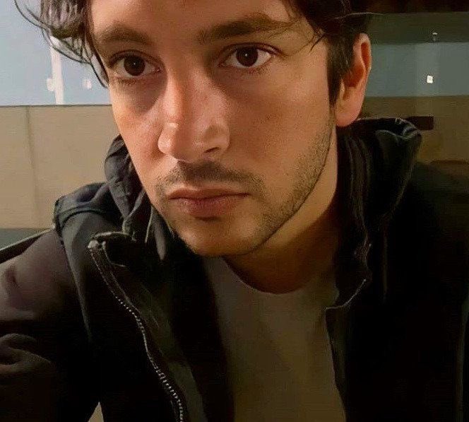 Lee ••x•• LPE APE tweet media