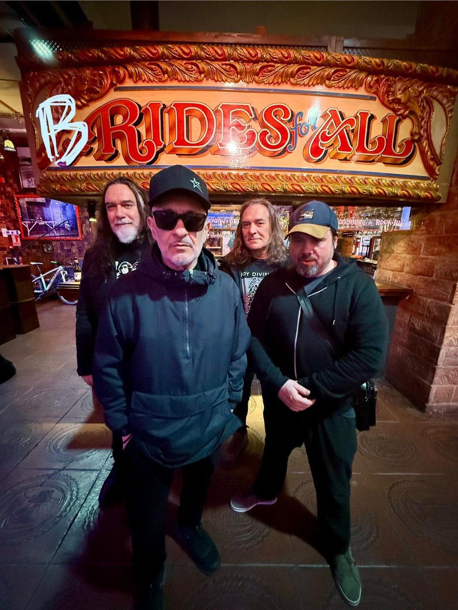 Las Novias tweet media