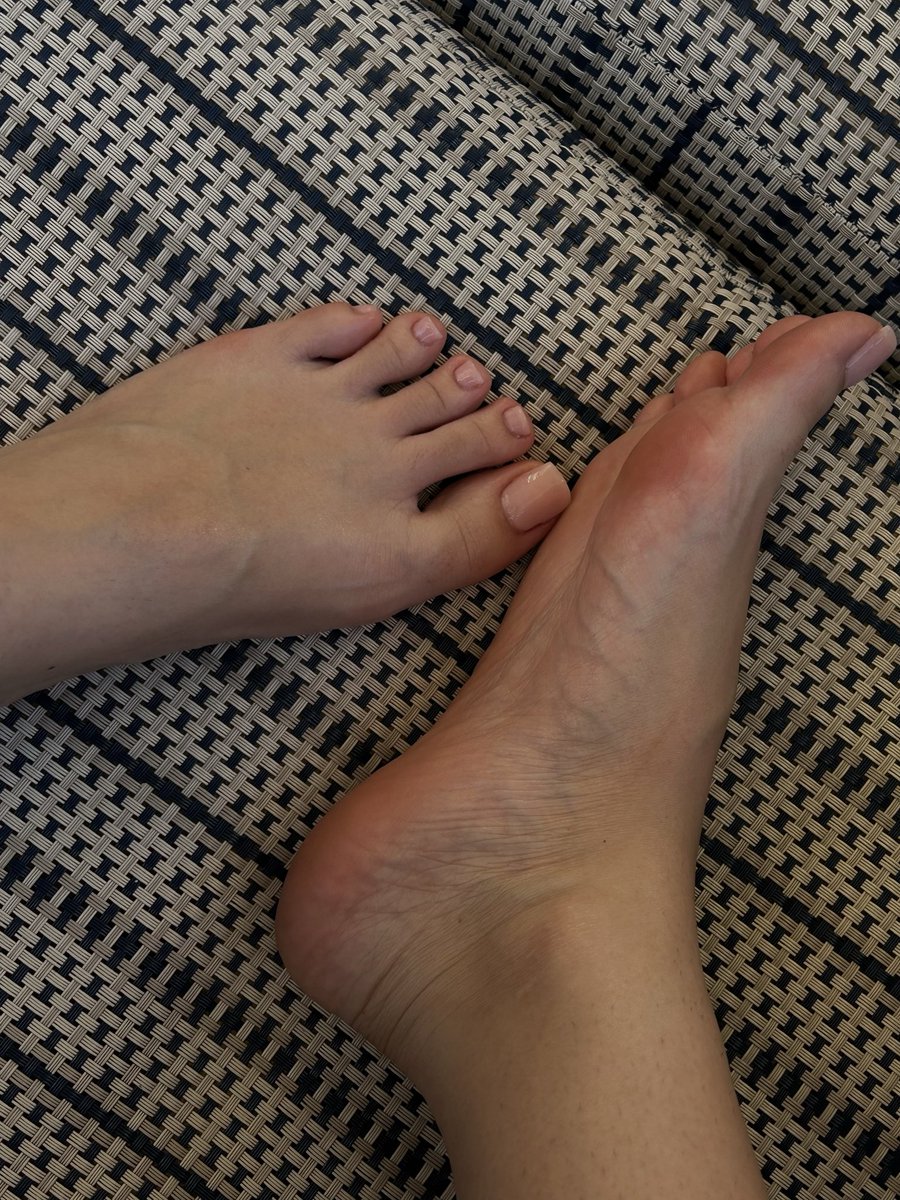 Latinabarbiee tweet media