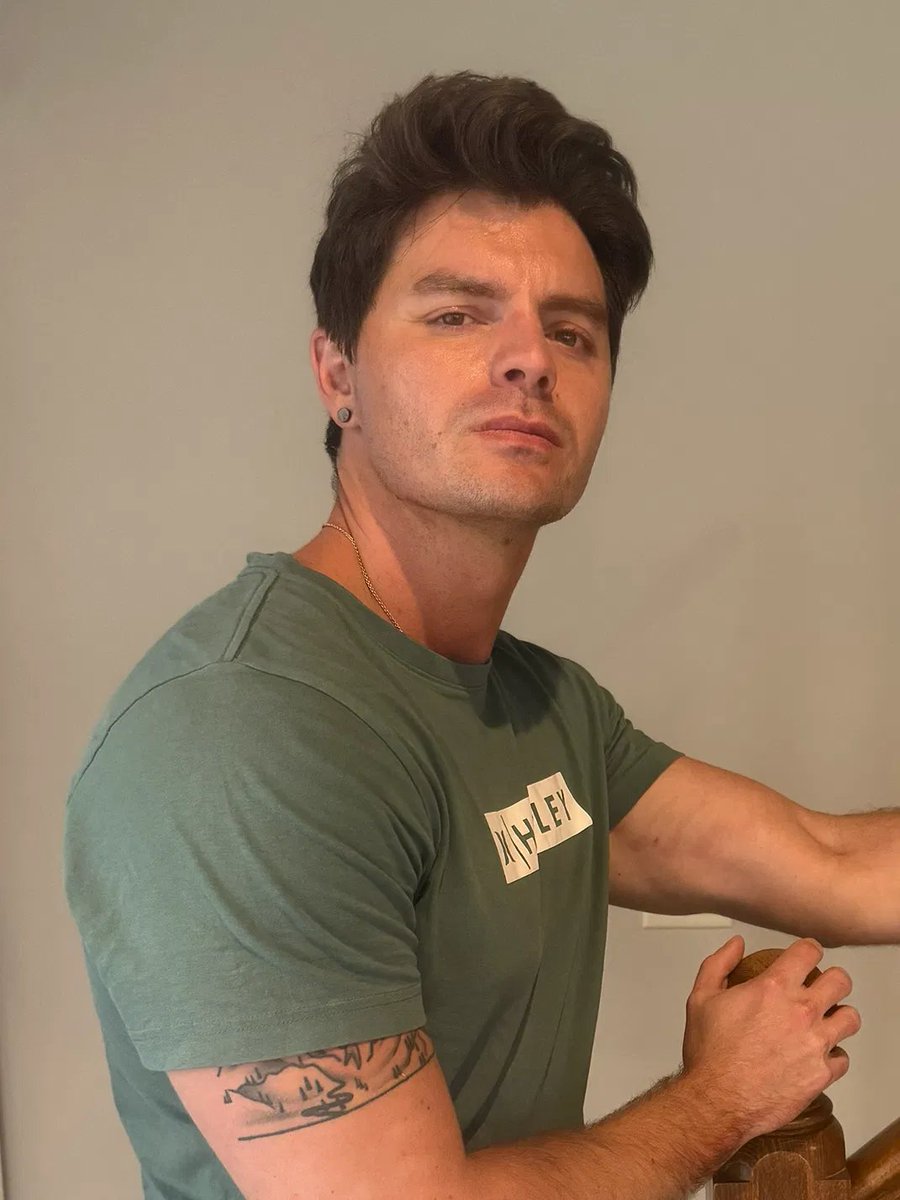 the 3rd shark tweet media