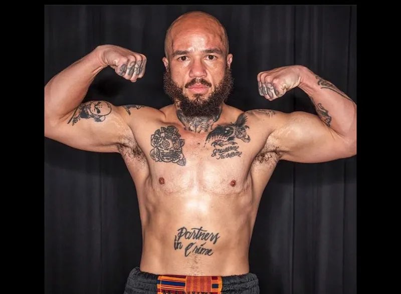 чико ⚜️ tweet media