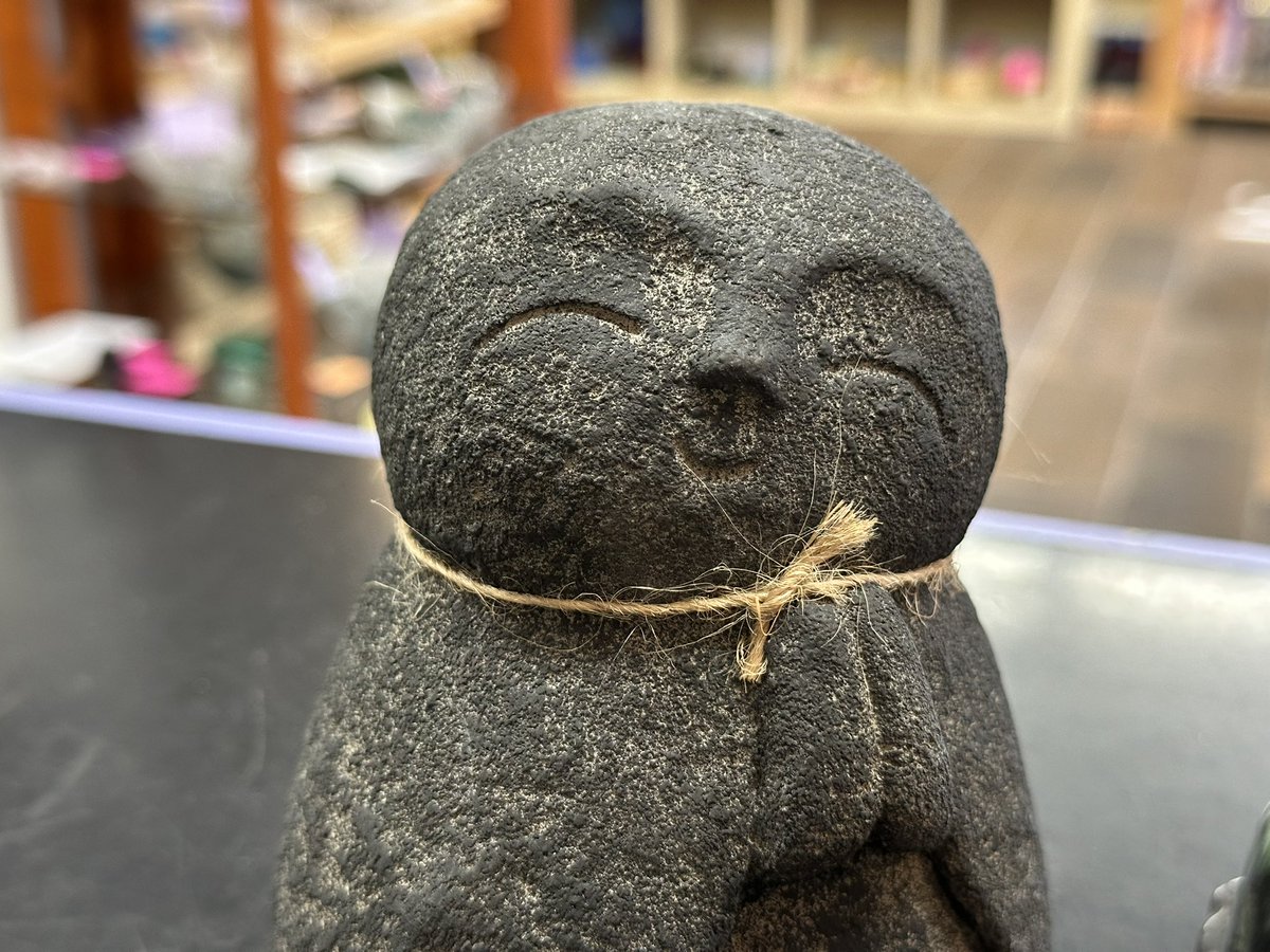 wisdom_ages's tweet image. We love sharing with you when we handpick exciting new things for our store! 🥰 Here today, we have a fun and funky bunch of new, natural healing #stones, plus these 2 Buddhist statues made from real Indonesian lava rock!
