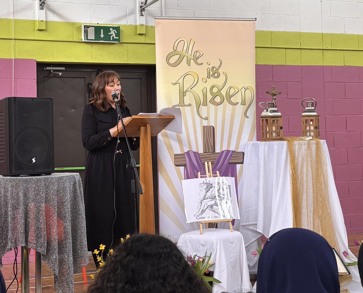 Coláiste Nano Nagle tweet media