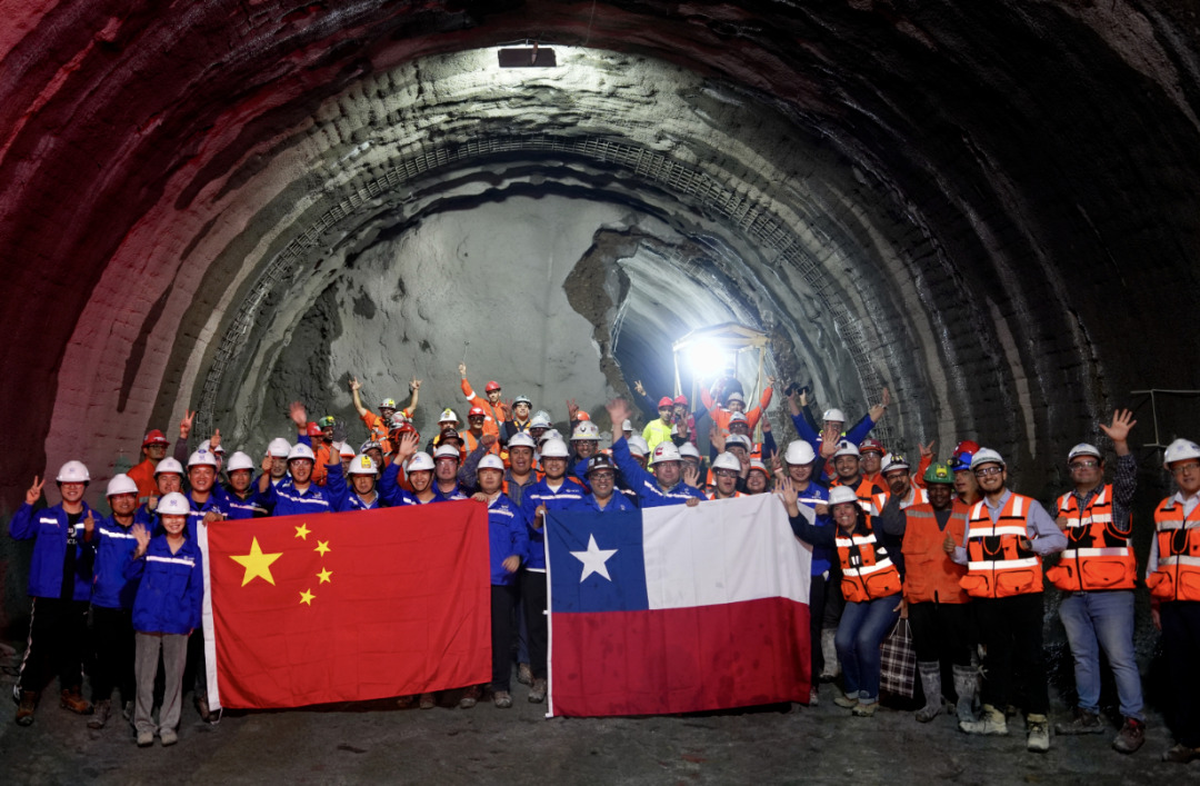 Embajada de China en Chile tweet media