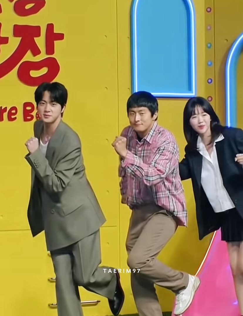 𝐇🐈‍⬛ tweet media