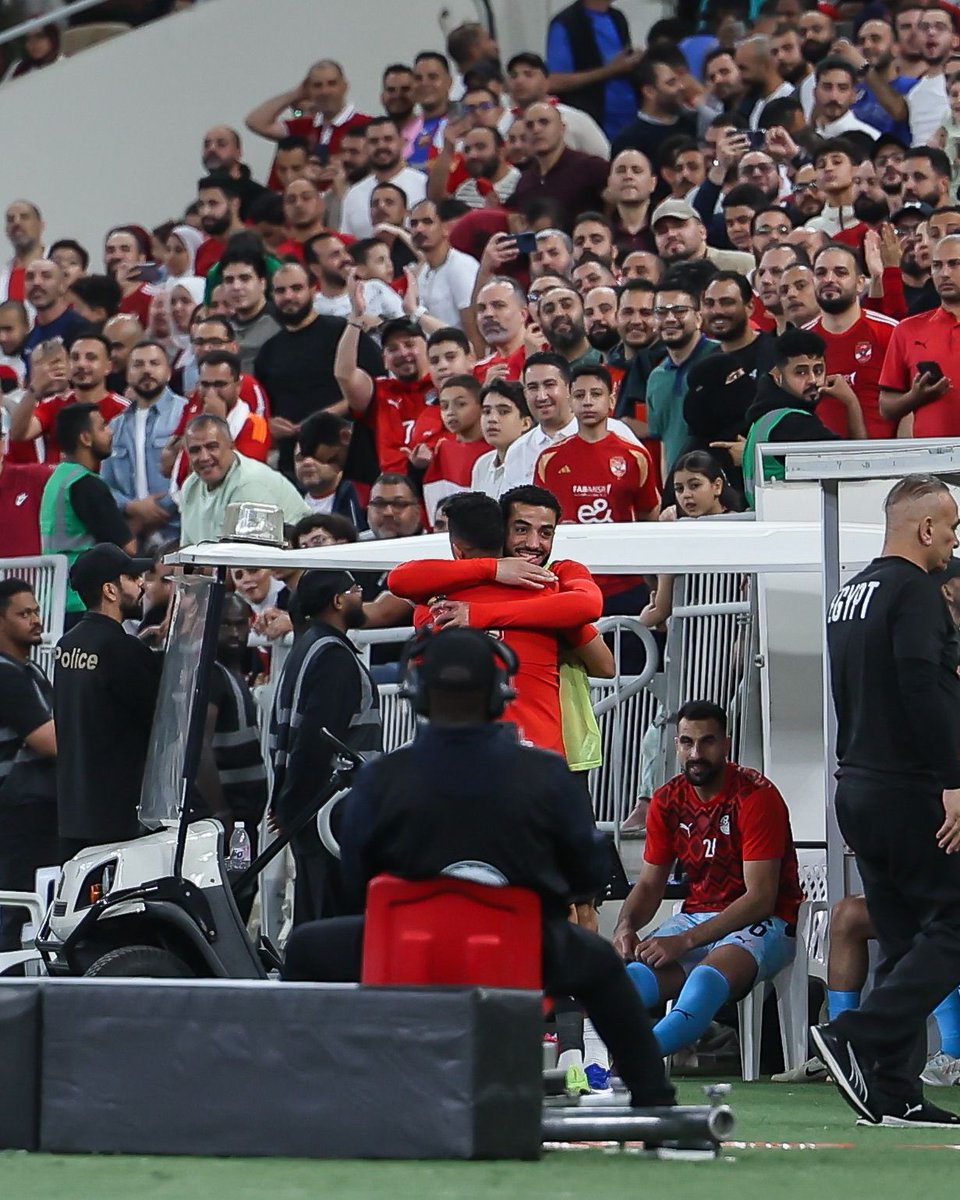 عمرو tweet media