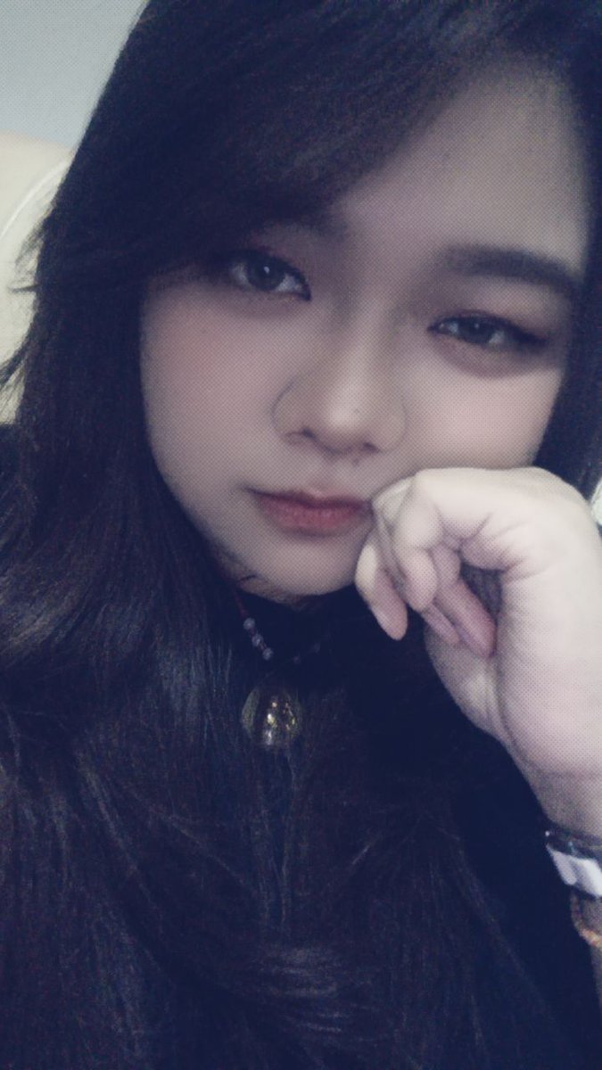 BEATRICIA BEBEL 🚬 tweet media