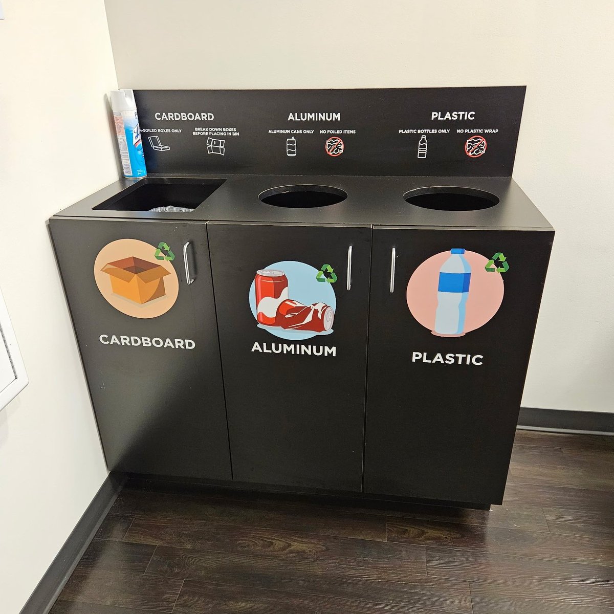 DimDesStudios's tweet photo. Happy Earth Day!!

This year, we’re celebrating Earth Day by highlighting a fully integrated recycle center designed for a client’s breakroom.

Give us a call to discuss a custom recycle center tailored to your business footprint.

#DimensionalDesign #EarthDay #CustomSolutions https://t.co/ipEUoRIceZ
