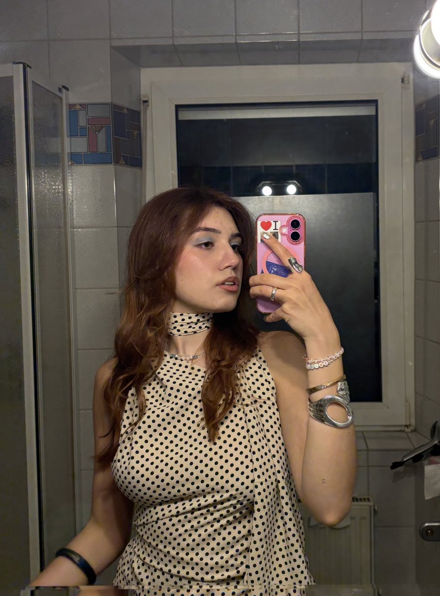 斯特拉⁶³ tweet media