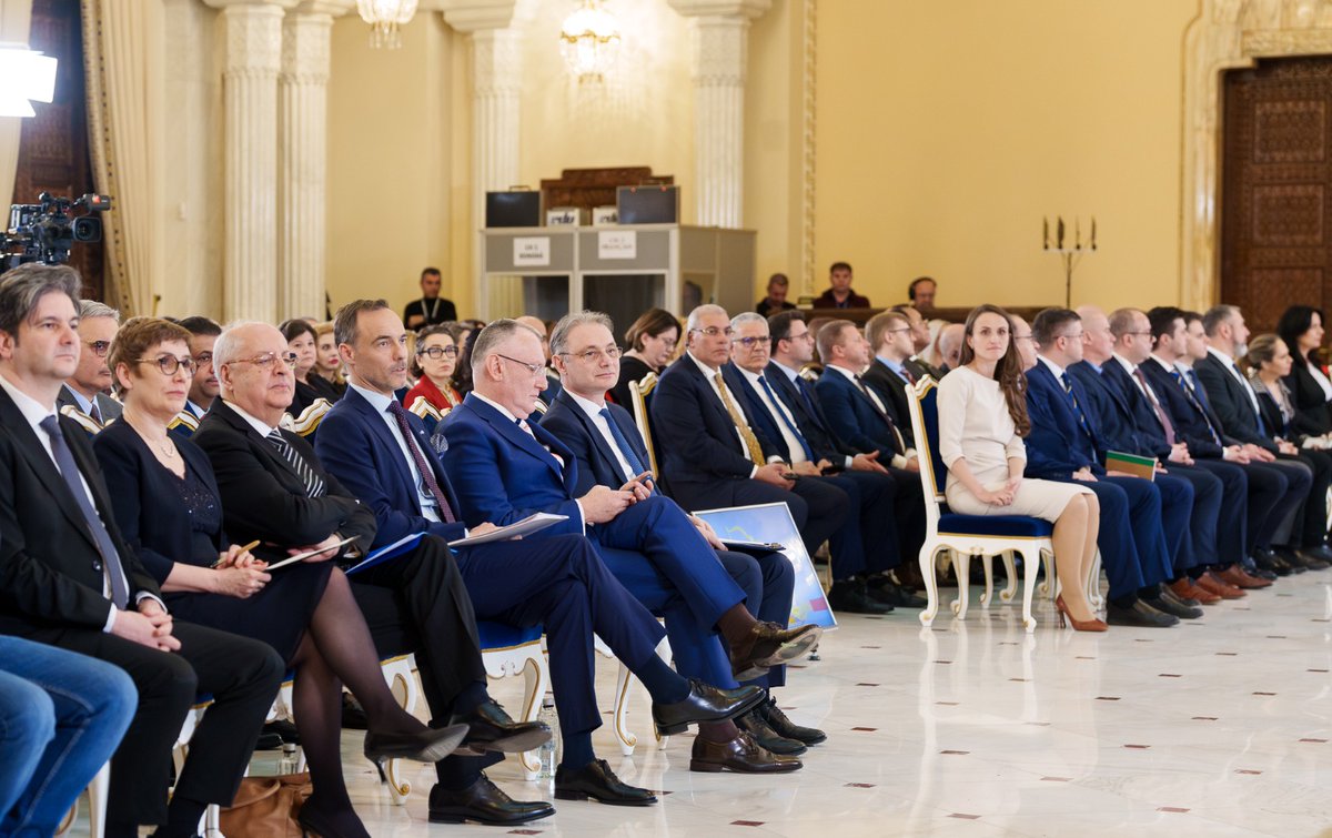 Toiu Oana tweet media