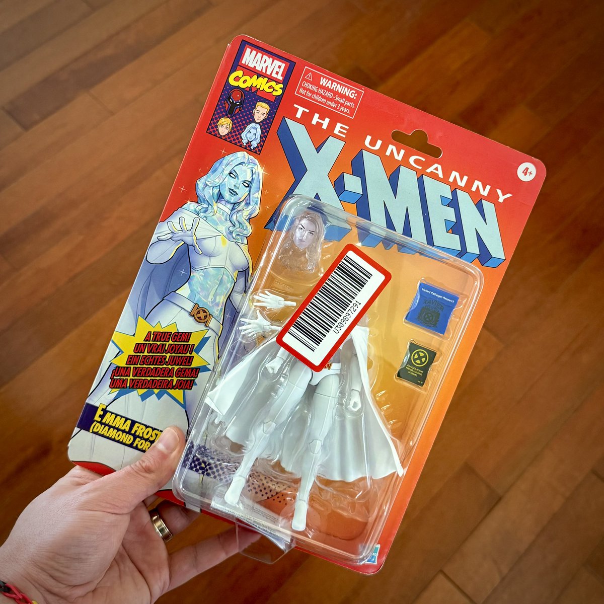 VeebsToys's tweet image. Golly, thanks #Target. 😑

Yes, I realize this isn’t a big deal, but still.  #marvellegends