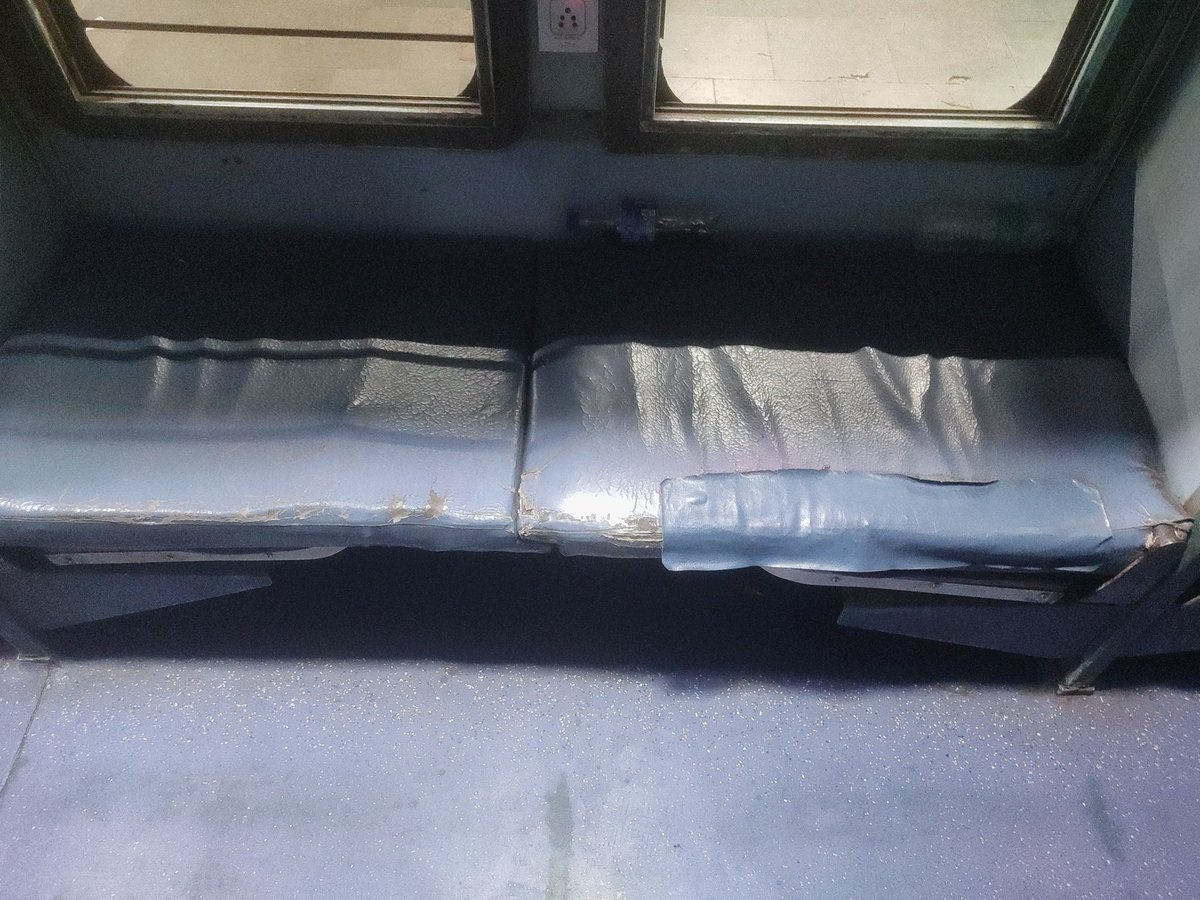 Kumar0115047701's tweet photo. We are paying for these dirty and unsanitary seats. And when I was booking, the seats weren't showing as vacant, but I just noticed that the train is 75% empty.  Train no. 22307 HWH to BKN. Coach S4.
@RailMinIndia @DespLnk @IRCTCofficial @RailMadad @RailwaySeva थोड़ी तो सरम करो ! https://t.co/erZC3L02bp