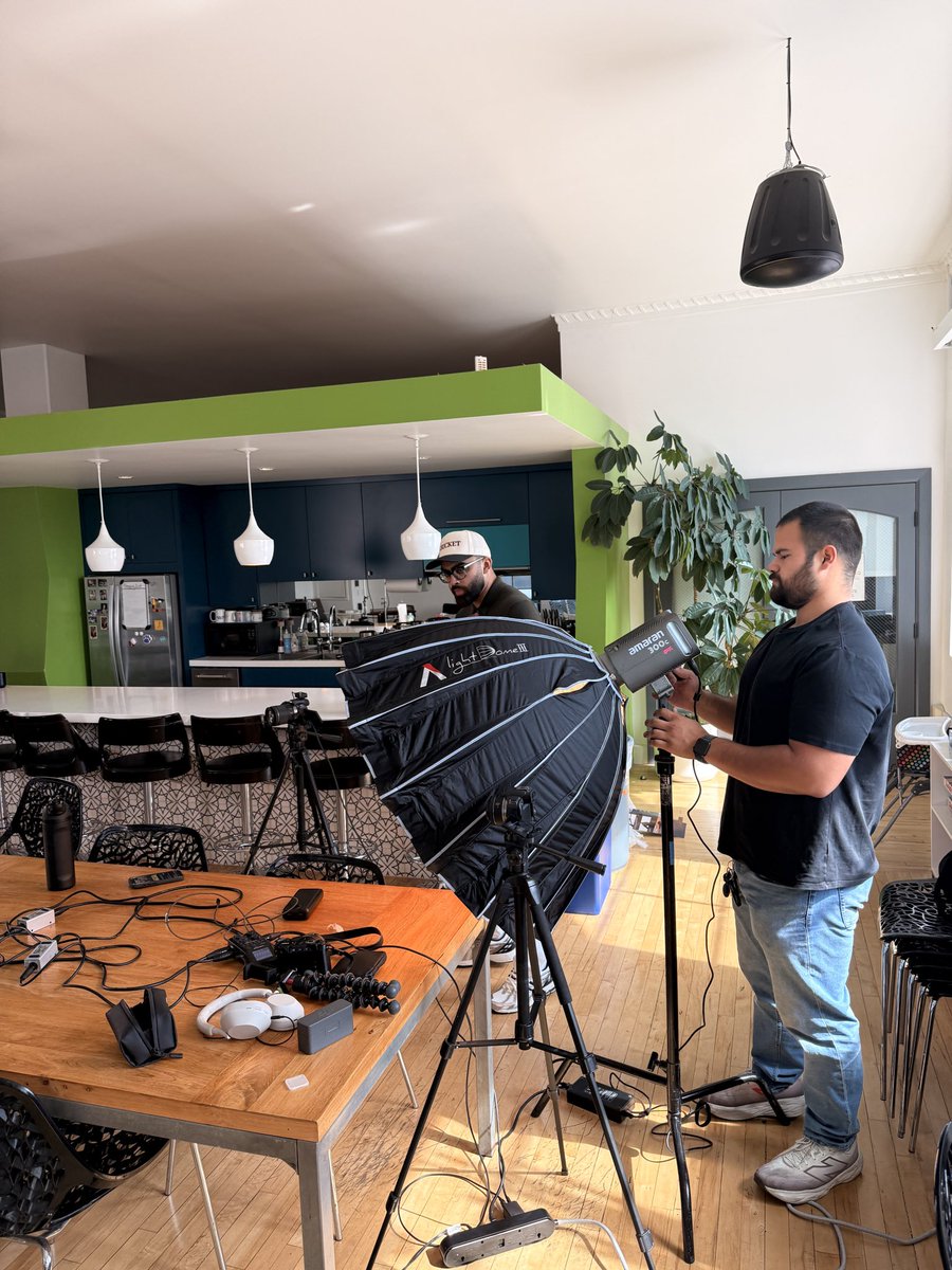 Backward Point Pod tweet media