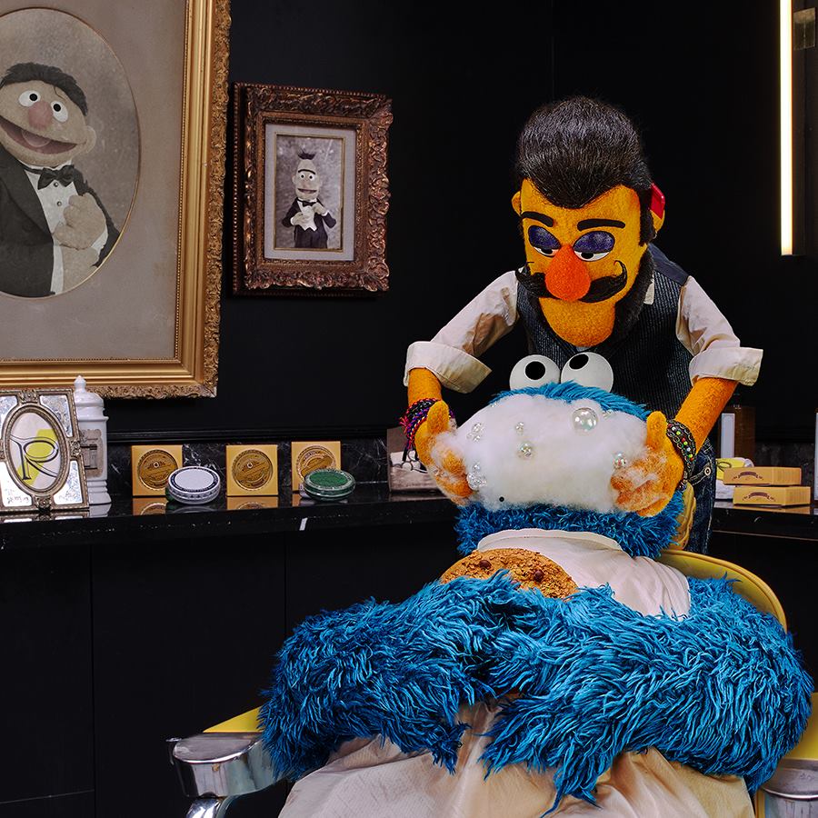 sesamejapan's tweet photo. 顔のケアもクッキーも、僕には最高のご褒美🍪✨　きみも自分に優しい週末を過ごしてね。
(#クッキーモンスター） https://t.co/wgSbNyyAbP