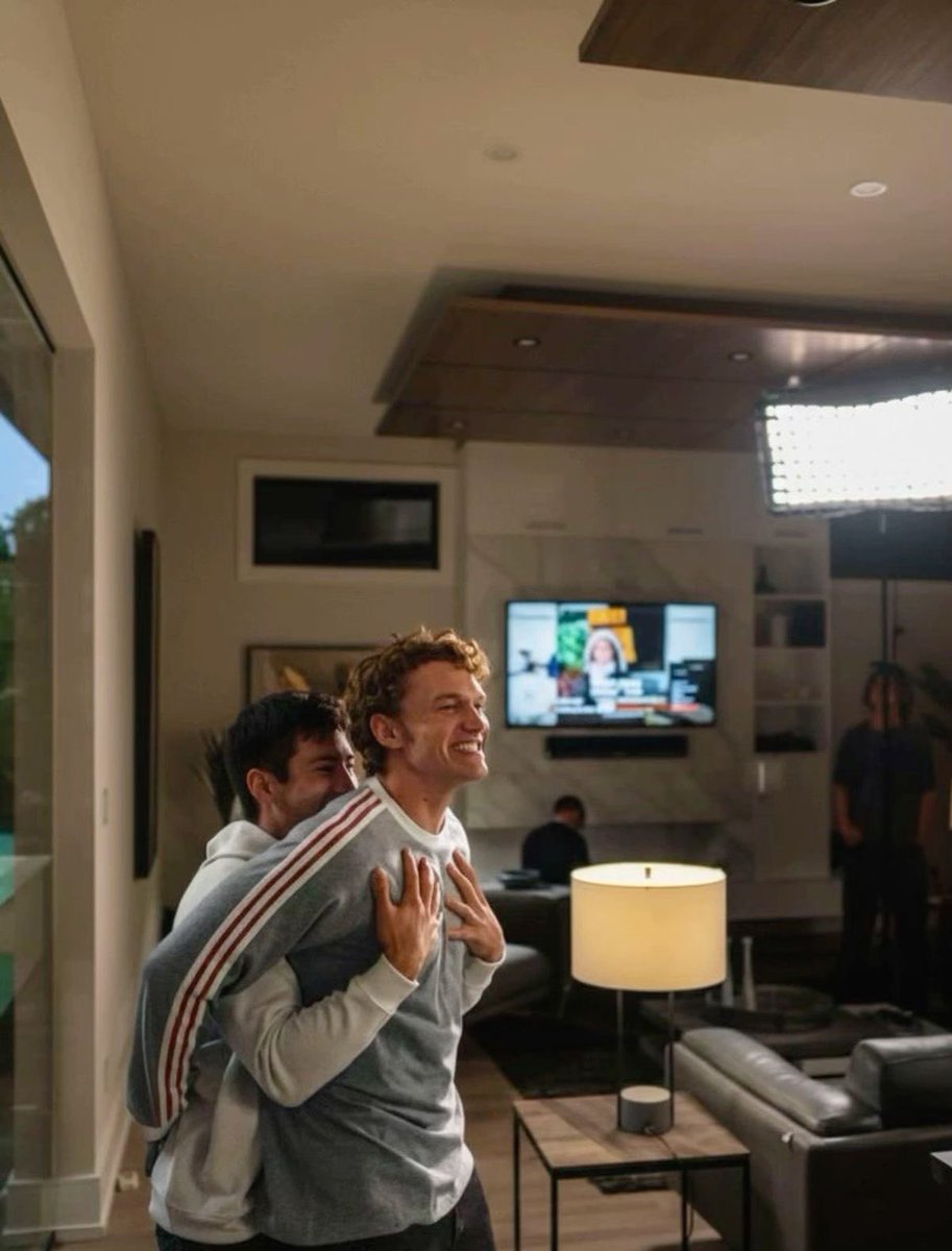 katie ⋆。°✩ tweet media