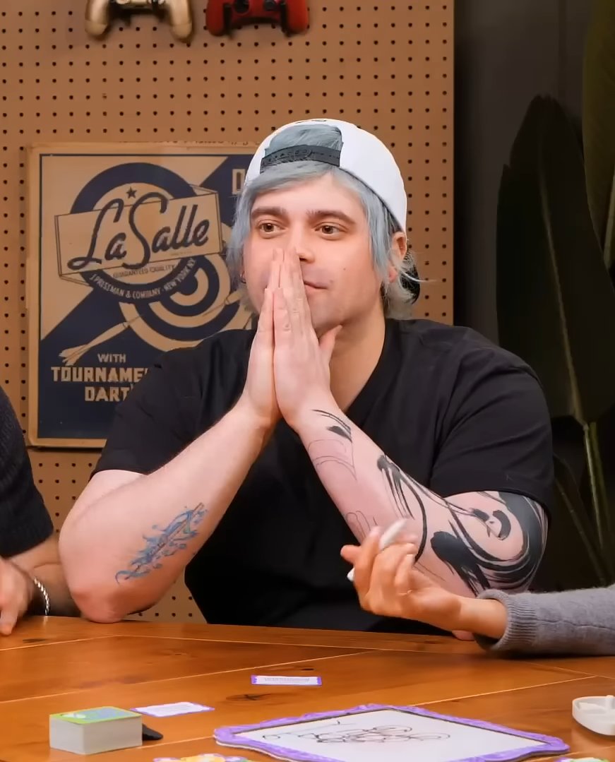 Daily Damien Haas tweet media