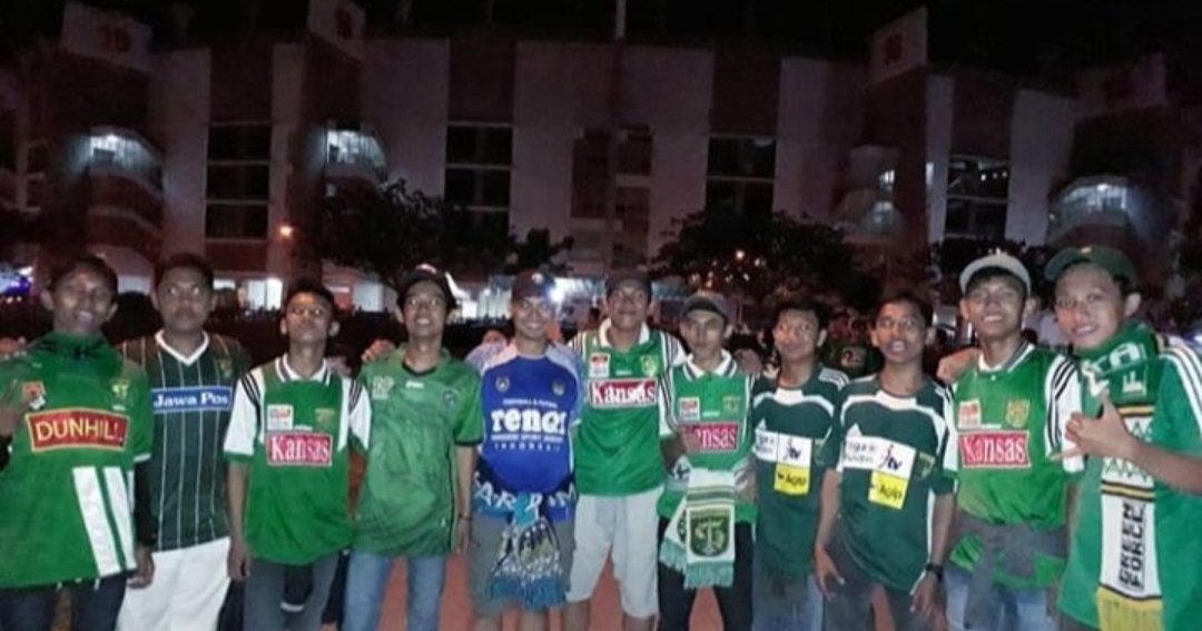 JHOONPELLIE tweet media