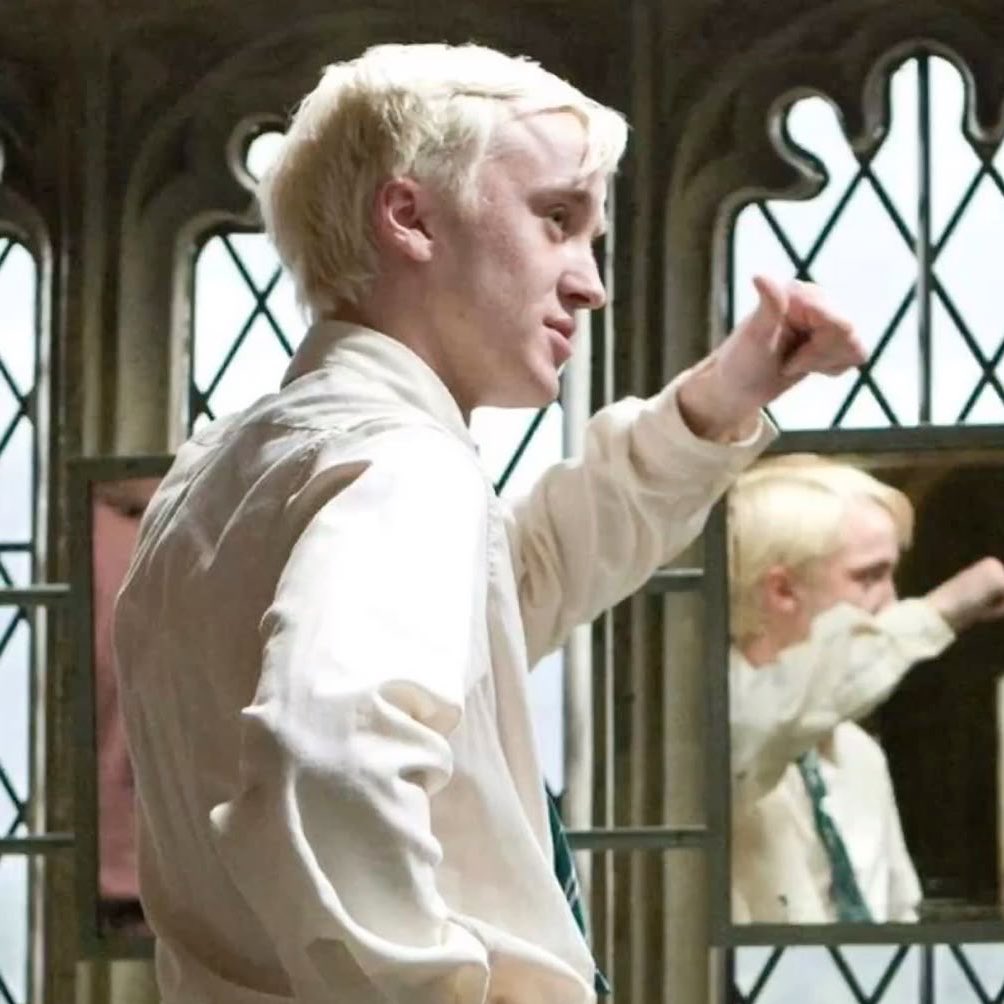 lavínia. ⚡︎ tweet media